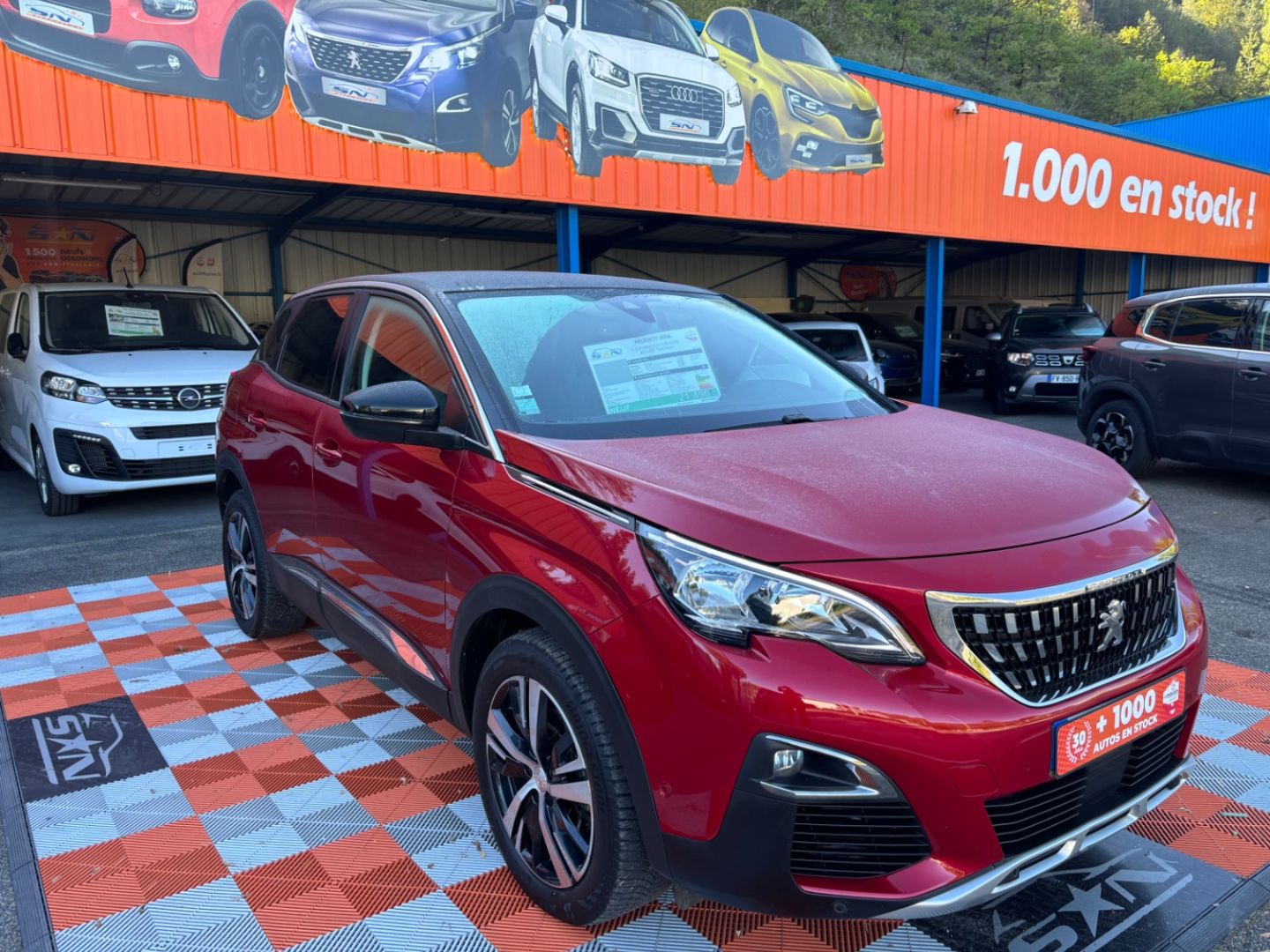 PEUGEOT 3008 - PureTech 130 EAT8 ALLURE Toit Noir