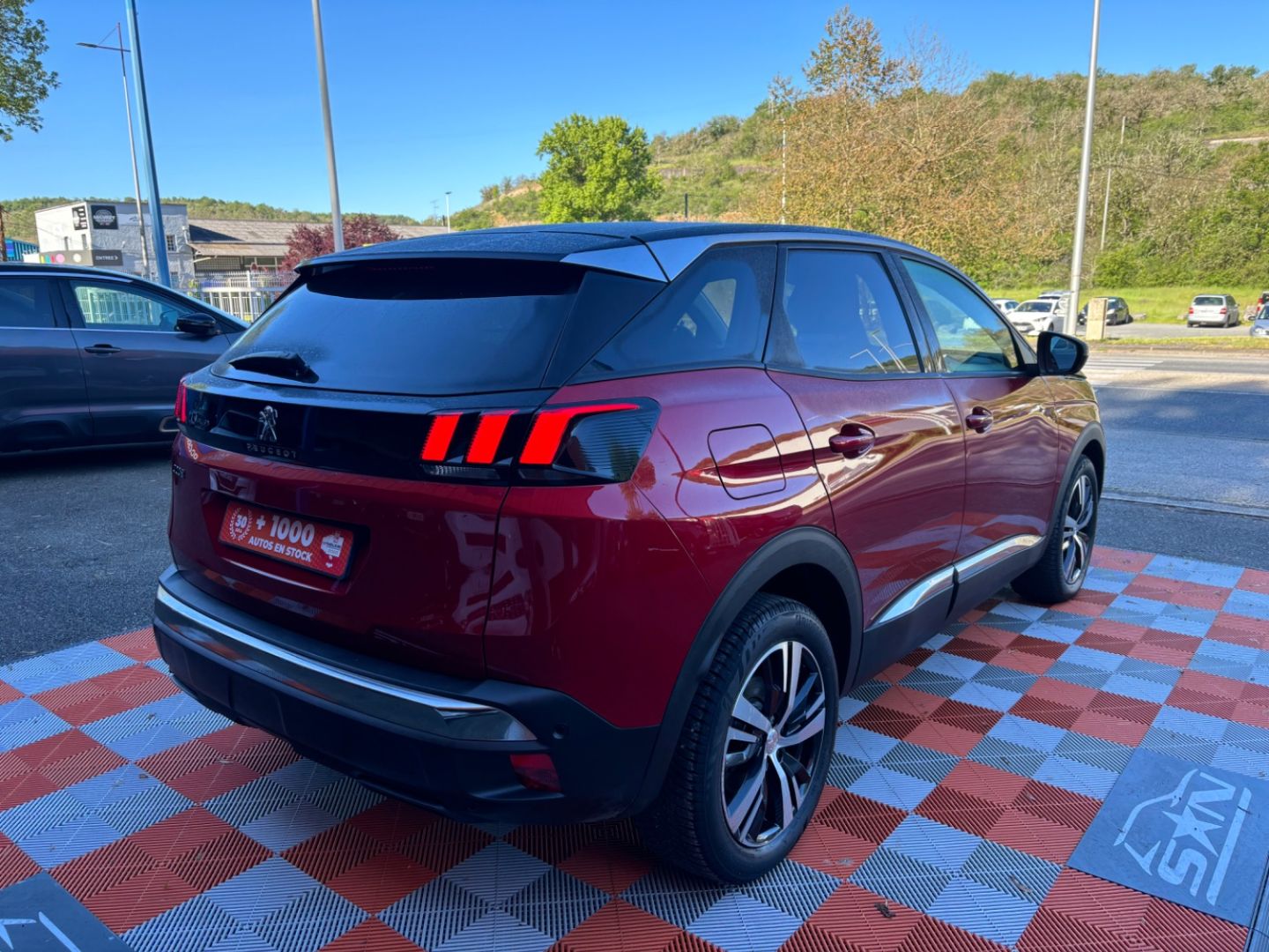 PEUGEOT 3008 - PureTech 130 EAT8 ALLURE Toit Noir