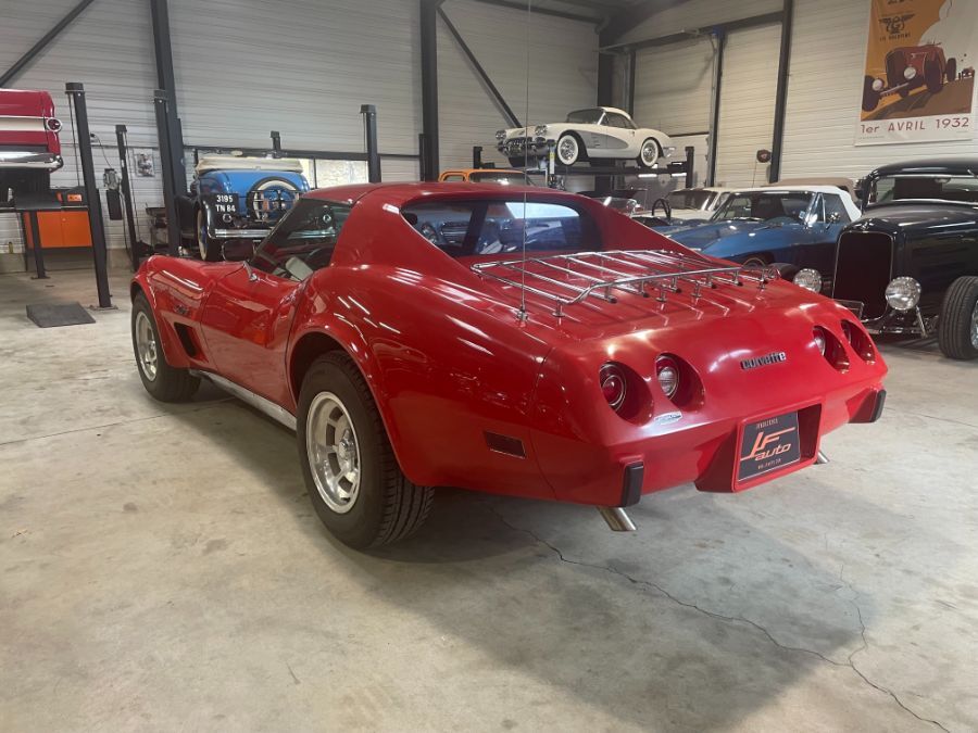 CHEVROLET CORVETTE - C3 STINGRAY