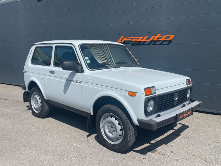 LADA NIVA - 1.7I 4X4 80CV 4X4 3P BVM  (2010)