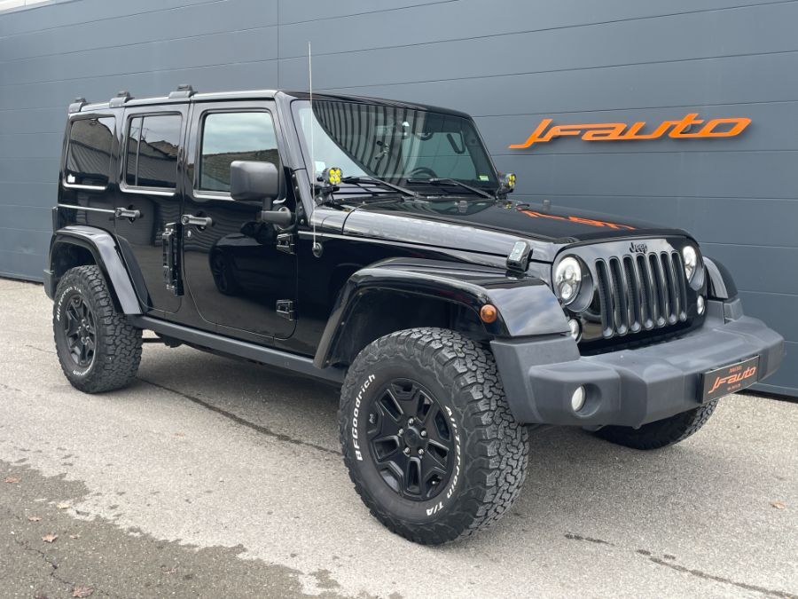 JEEP WRANGLER UNLIMITED - UNLIMITED 3.6 L V6 PENTASTARTM BVA5 SAHARA/RUBICON® X (284CH) (2016)
