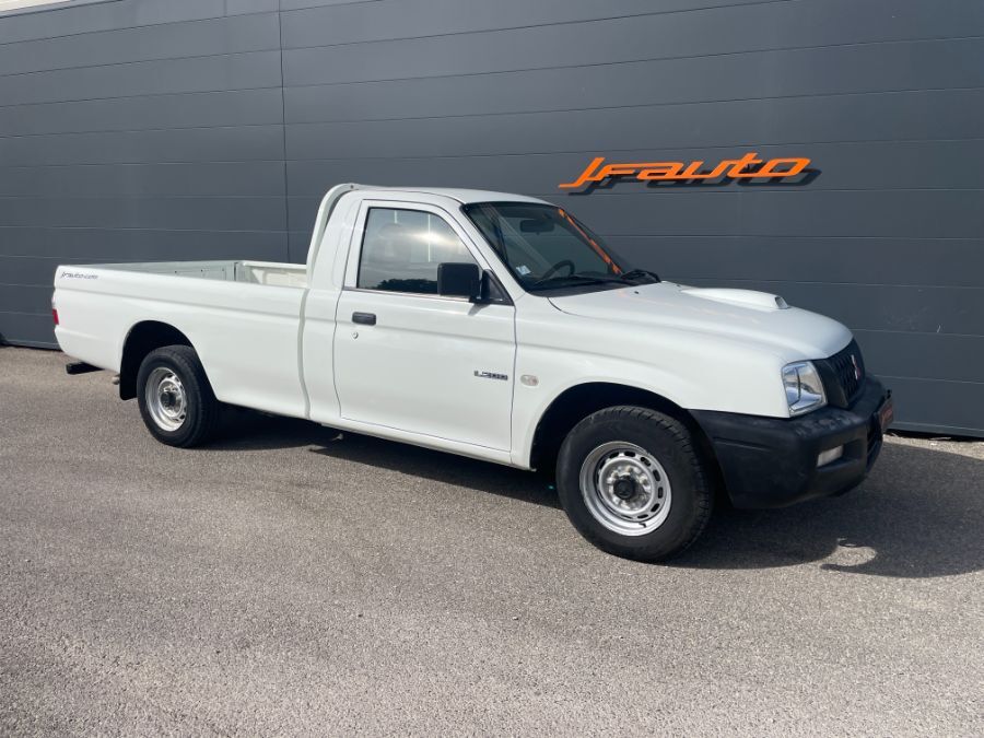 MITSUBISHI L200 SINGLE CAB 4X2 ROUES - 2.5 TD 115 CV 4X2 ROUES (2004)