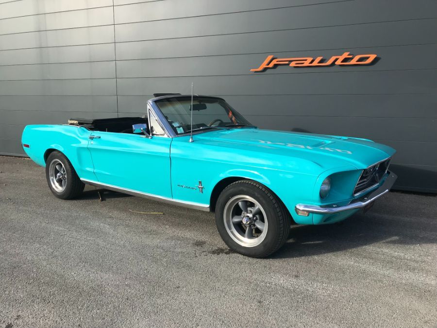 FORD MUSTANG - CABRIOLET