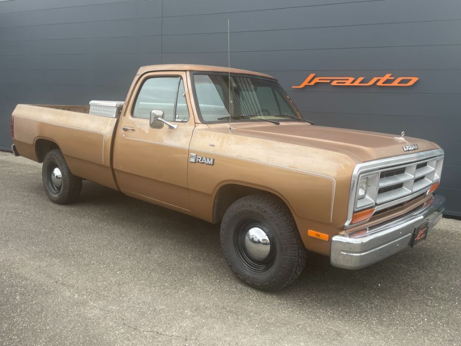 DODGE RAM 6 CYLINDRES - 3.7 D100 6 CYLINDRES