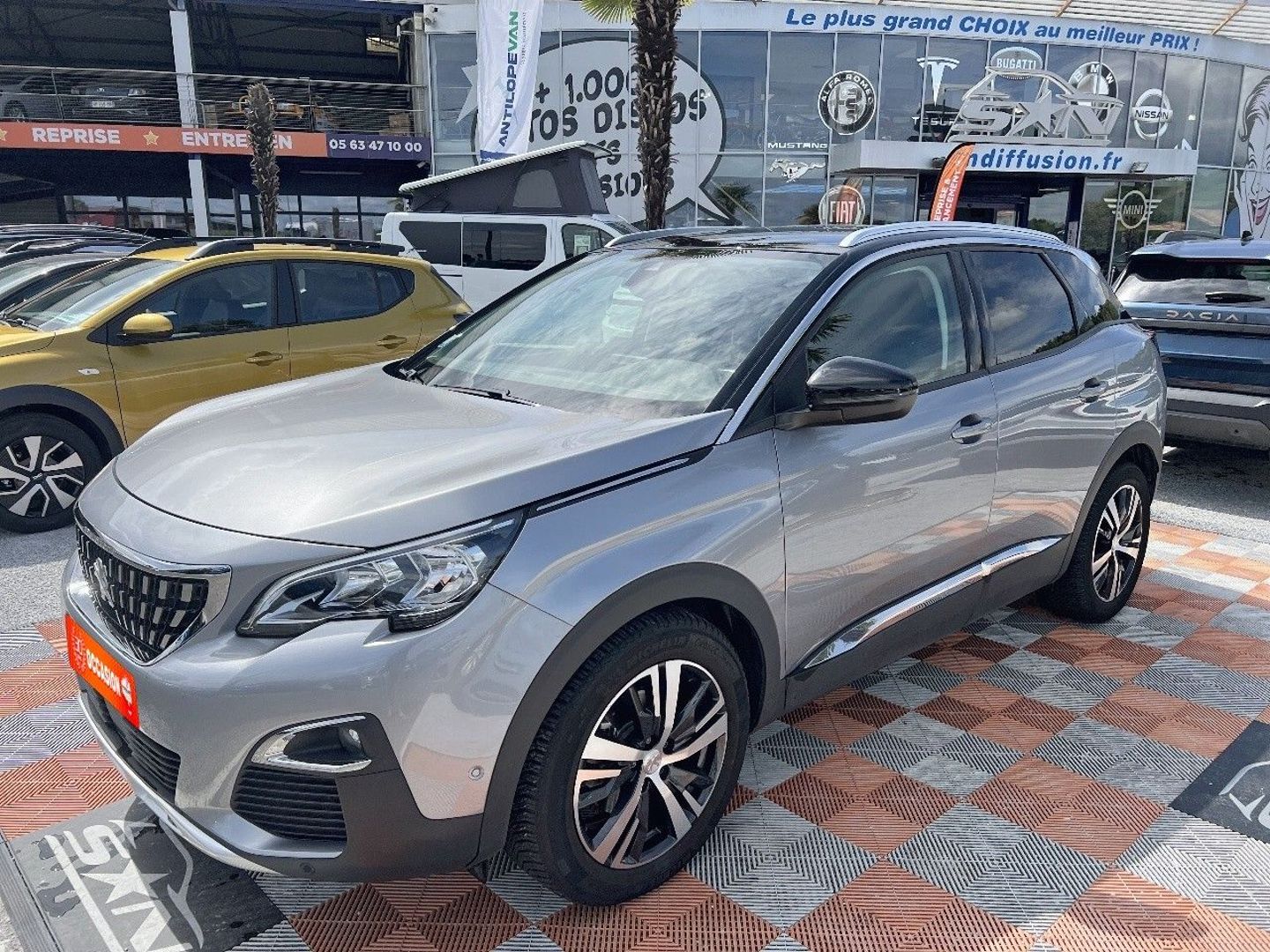 PEUGEOT 3008 1.5 BlueHDi 130 BV6 ALLURE Barres de toit