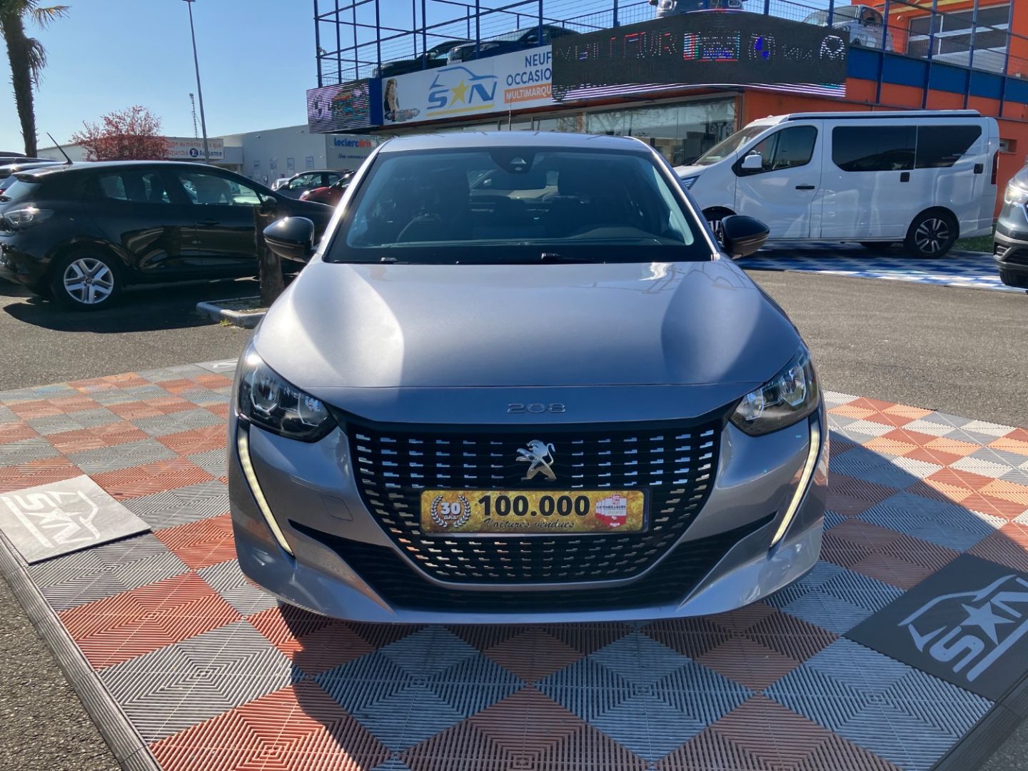 PEUGEOT 208 - PureTech 75 STYLE GPS LEDS JA 16" Radar