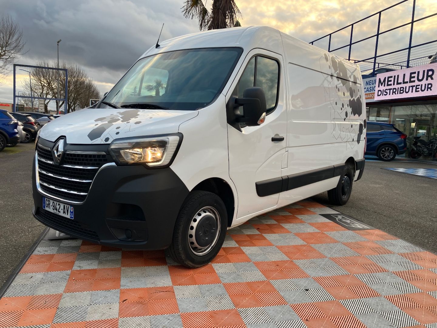RENAULT MASTER L2H2 DCI 150 BV6 3T5 GRAND CONFORT GPS Attelage Bois